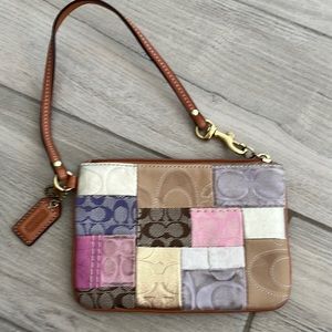 Coach change/ card carrier